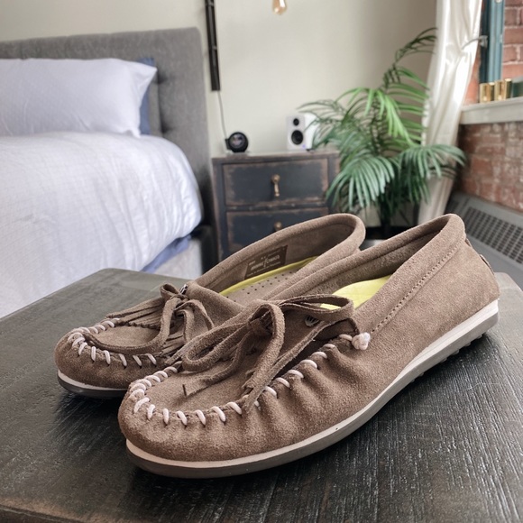 NEW MINNETONKA MOCS - Picture 4 of 6